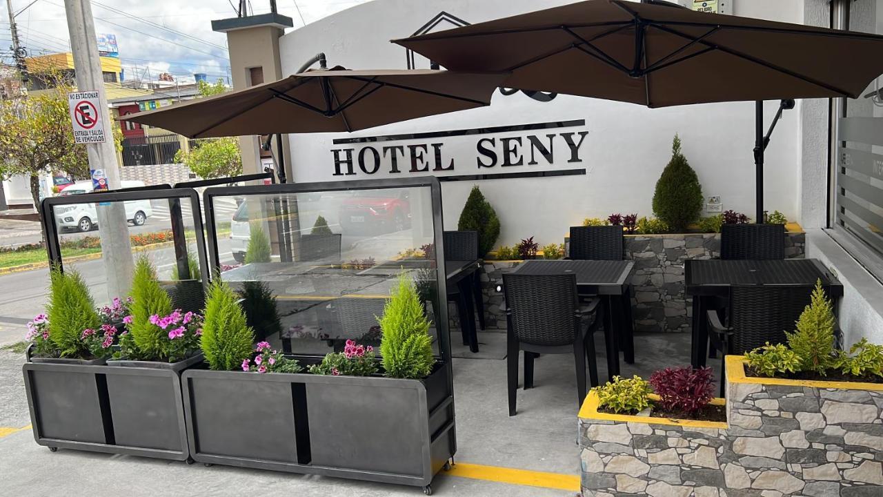 Hotel Seny Ambato Exterior foto