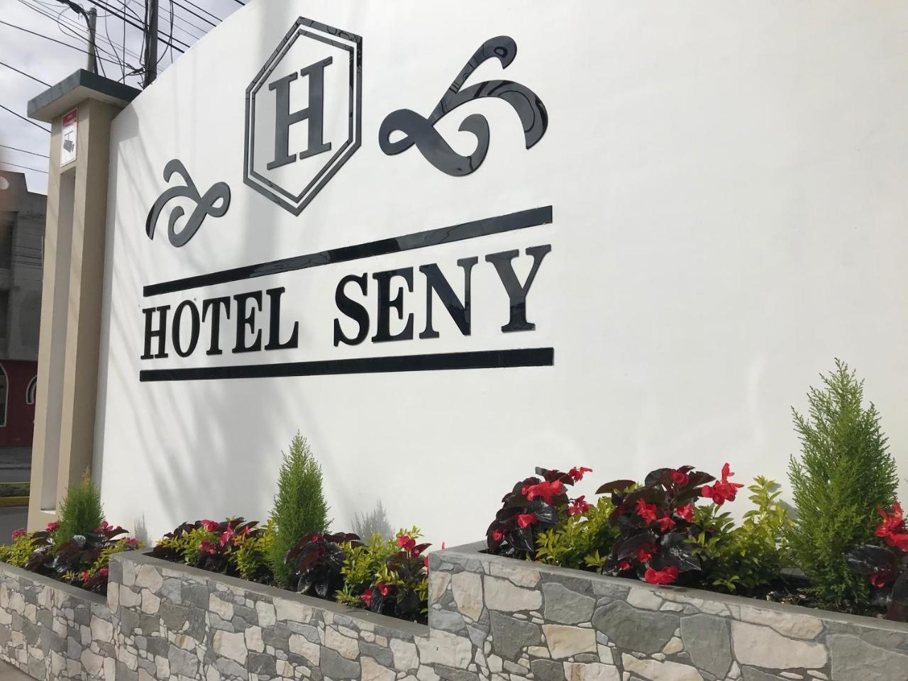 Hotel Seny Ambato Exterior foto