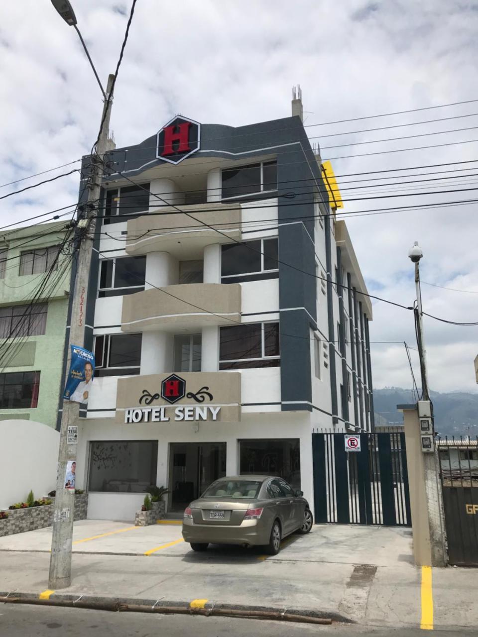 Hotel Seny Ambato Exterior foto