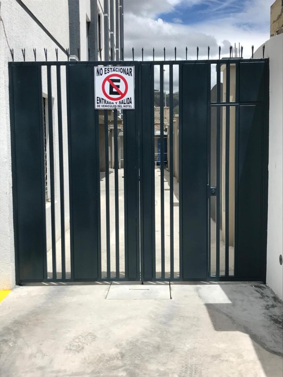 Hotel Seny Ambato Exterior foto