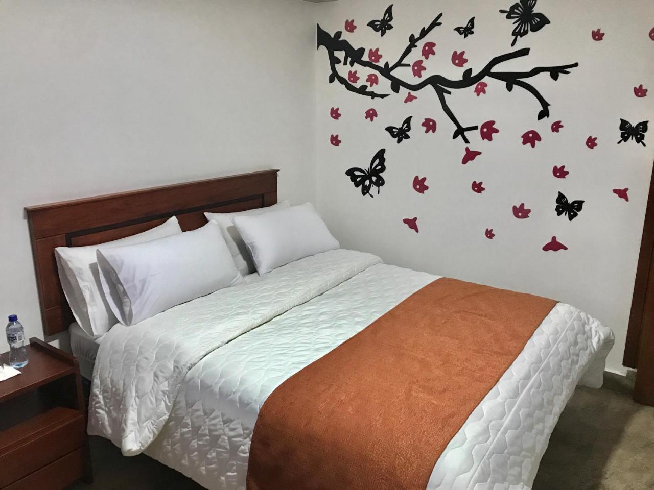 Hotel Seny Ambato Exterior foto